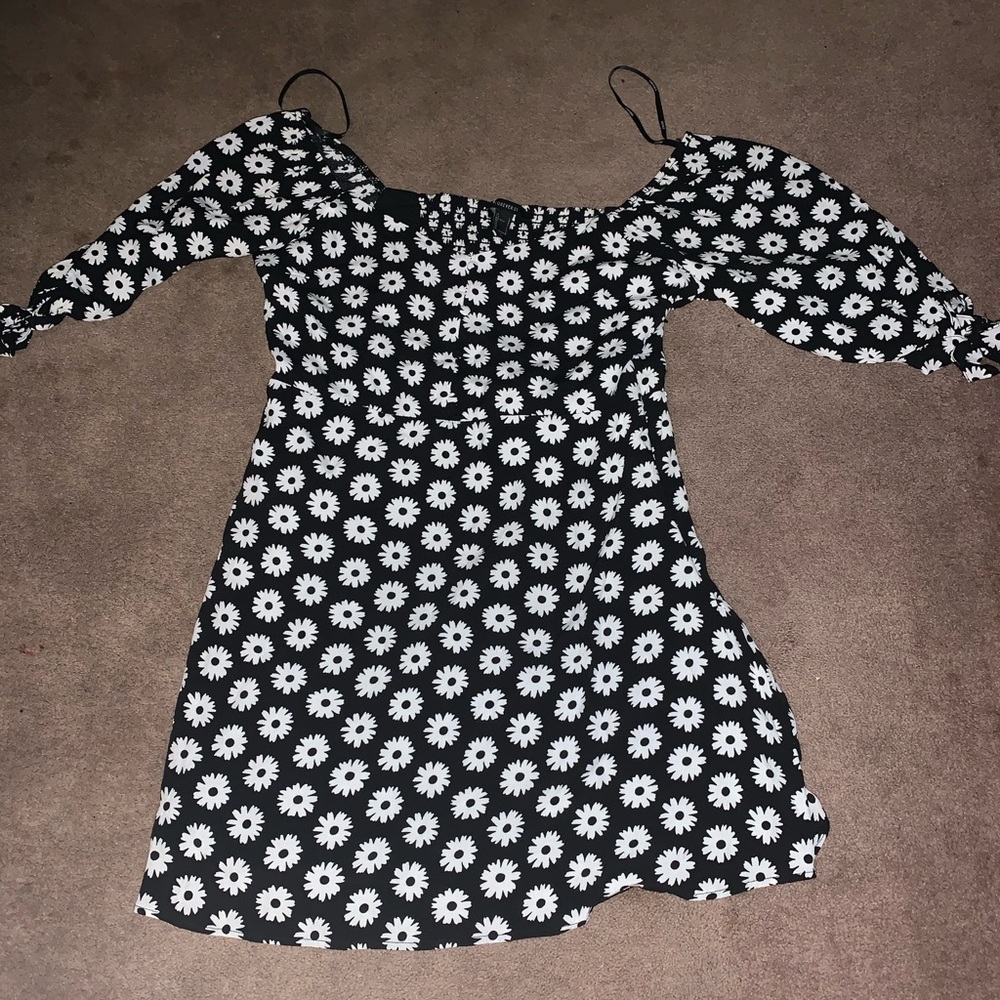 Black and white flower dress from forever 21